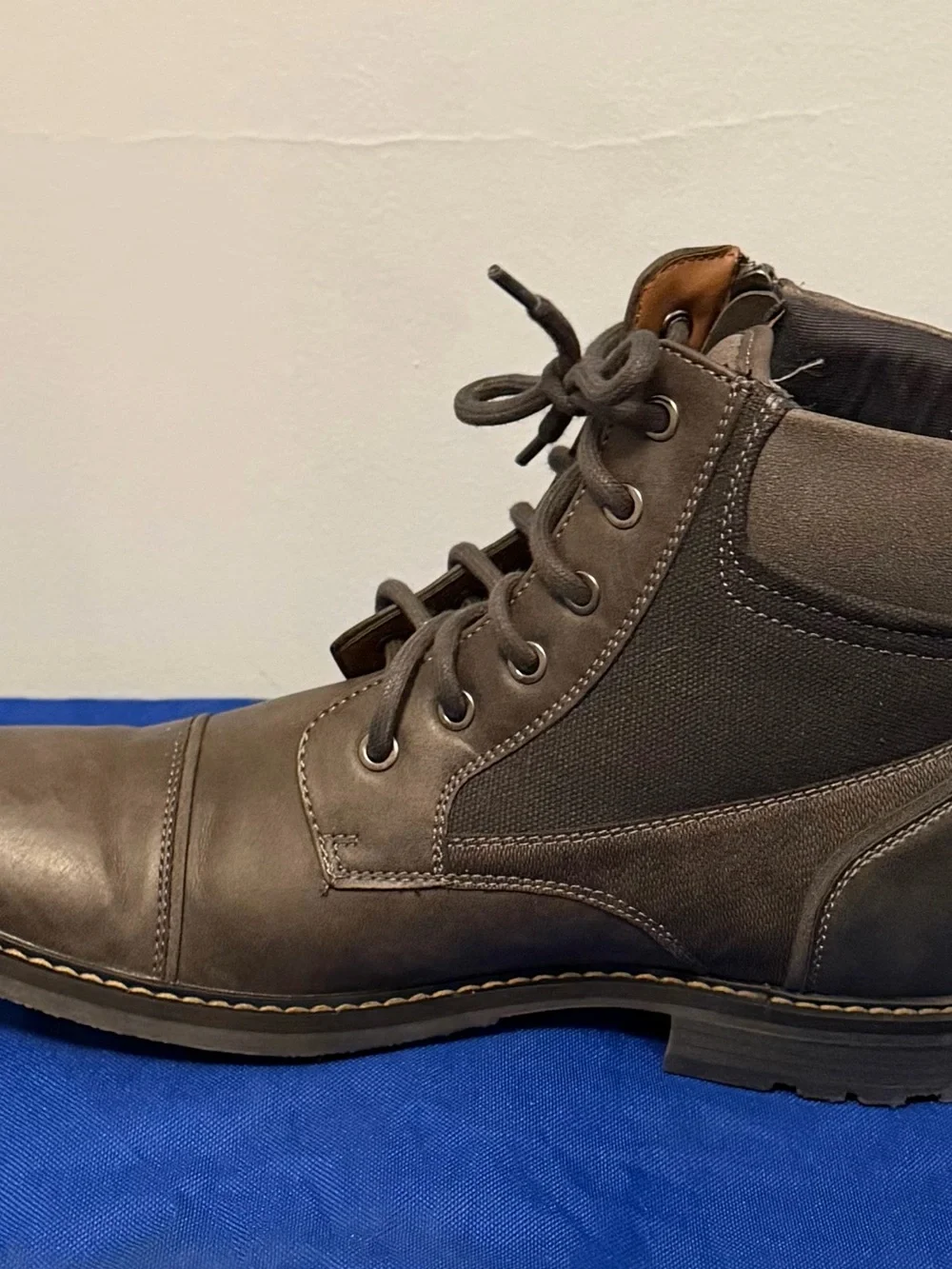 Kohls Men's Gray Leather Lace-Up Ankle Boots